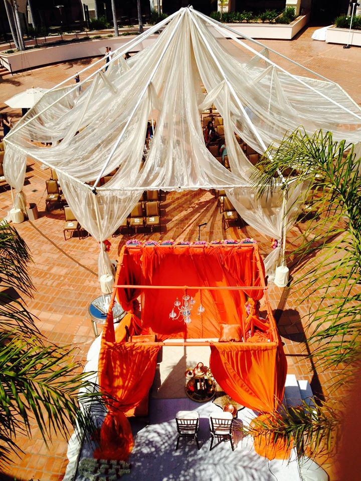 40'x40' Octagon Open Air Frame with Swagging